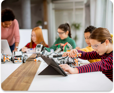 Crianças usando tecnologia